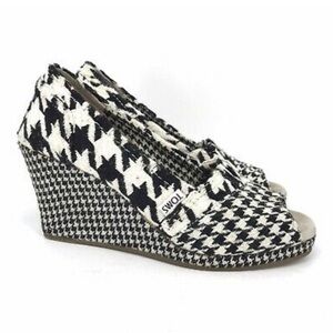 Toms houndstooth wedges 8.5